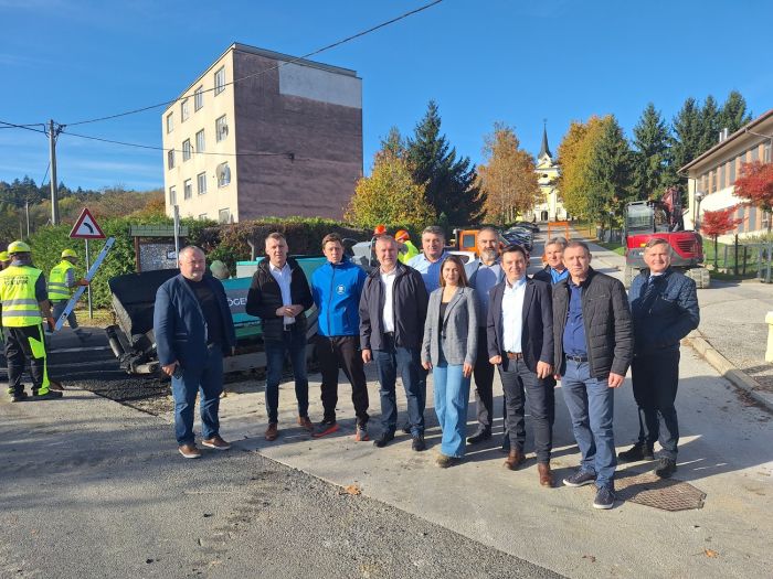 U završnoj fazi radovi na obnovi pješačkih staza kroz Marčan i Vinicu – ulaganje od 206.000 eura povećat će sigurnost djece i mještana