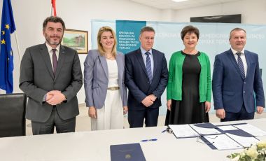 Otvori galeriju minerva_potpisivanje_ugovora_ministrica_brnjac_2024  3.jpg