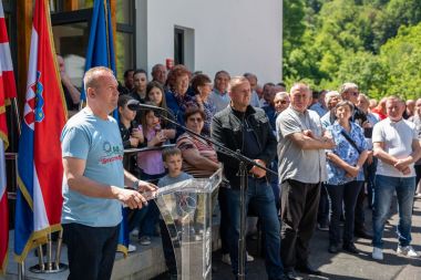 Brezova Gora Drutveni dom 16.jpg