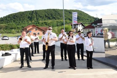 bednja-palenje svijeca 18.jpeg