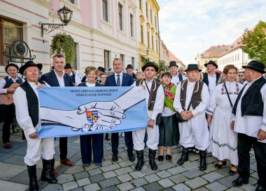 mimohod_dan_starijih_osoba 6.jpg