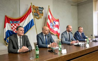 Otvori galeriju Ministar_Habijan_gospodarstvenici 26 .jpg