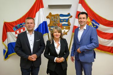 090721_prijem eu zastupnika_1.jpg