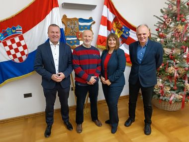 121223_potpisivanje sporazuma_1.jpg