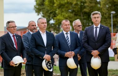 os_ivanec_svecanosti_kamen_temeljac_2024 16.jpg