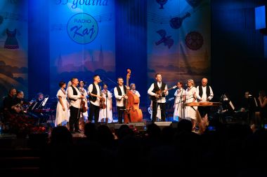 radio kaj_full-142.jpg