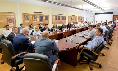 Otvori galeriju Dodjela_ugovora 17 .jpg