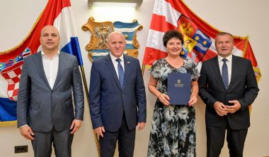 Otvori galeriju Dodjela_ugovora 28 .jpg