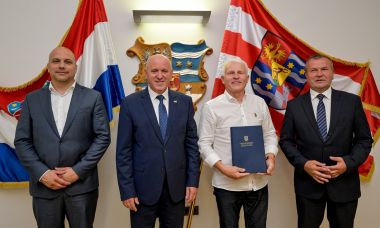 Otvori galeriju Dodjela_ugovora 37 .jpg