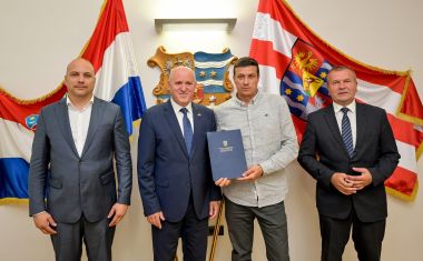 Otvori galeriju Dodjela_ugovora 39 .jpg