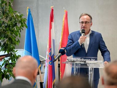 Ugovori 16.jpg