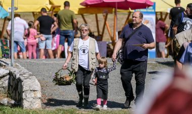 Otvori galeriju Dani_vrganja_Paka 6.jpg