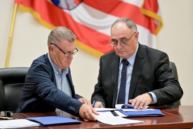 Potpisivanje_ugovora 5.jpg