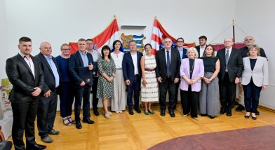 Potpisivanje_ugovora 7.jpg