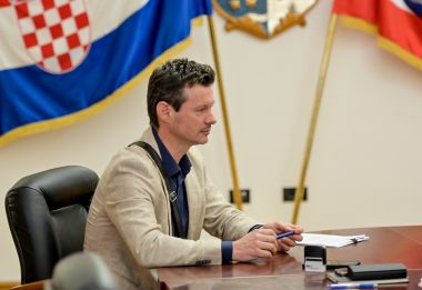 Potpisivanje_ugovora 11.JPG