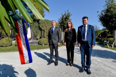 Otvori galeriju 070921_groblje misa_3.jpg