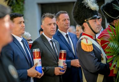 Polaganje_vijenaca 10.jpg