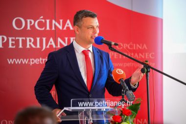 petrijanecsvecanasjednica-31_667ef405de536.jpg