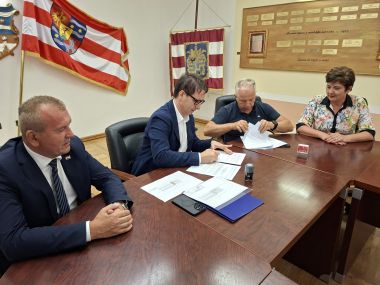 Ugovor 2.jpg