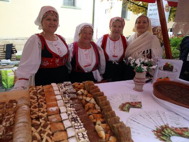 Otvori galeriju enska kreativnost u ruralnom ivotu 10.jpg