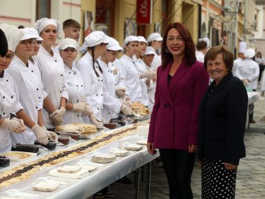 Otvori galeriju enska kreativnost u ruralnom ivotu 12.jpg