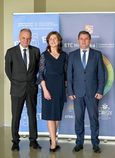3_konferencija_identifikacija_daroviti_centri_izvrsnosti_vz_zupanija_2023 2.jpg
