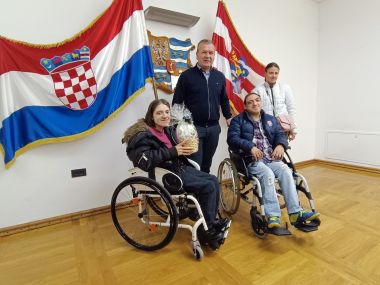 070423_uskrs drustvo distroficara_3.jpg