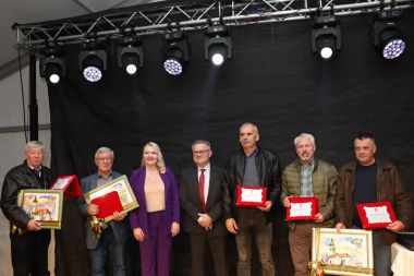 Donja Voca svecana 019.JPG