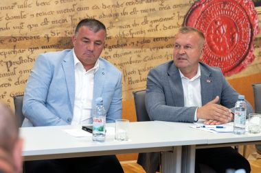 saborski_odbor_za_gospodarstvo_kneginec_fanon_minerva 2.jpg