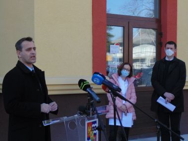 Otvori galeriju 020321_konferencija_obv_1.jpg