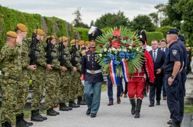 Polaganje_vijenaca 7.jpg