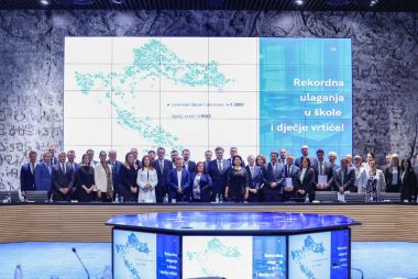 dodjela_ugovora_npoo_zagreb_skola_ladanje_gornje_2025 2.jpg