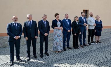 Otvori galeriju Bernarda 12 .jpg