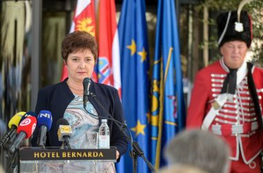 Otvori galeriju Bernarda 16 .jpg