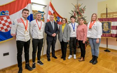 Otvori galeriju prijem_osvajaci_nagrada_medalja_2023 38.jpg