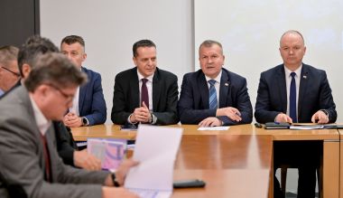 radni_sastanak_zupan_grado_nacelnici_ministar_sipic_novi_marof_veljaca_2026 4.jpg