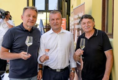 decanter_vina_vz_zupanija_2025 8.jpg