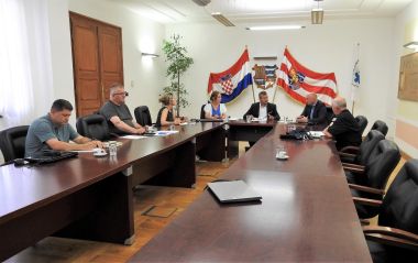 radni_sastanak_vzu_zupanija_pomocnik_damir_trut 2.JPG