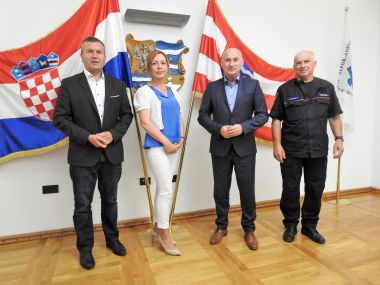 radni_sastanak_vzu_zupanija_pomocnik_damir_trut 3.JPG