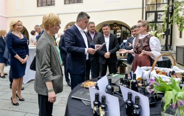 Otvori galeriju posjet-predsjenik 8.jpg