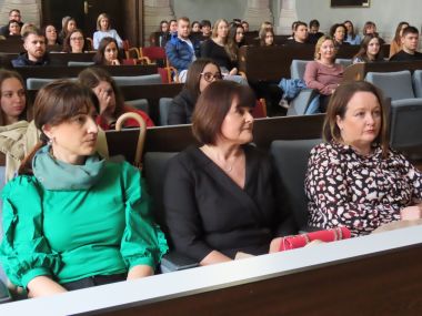 Otvori galeriju strucni skup_povisena temperatura_06.jpg