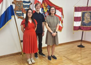 prijem_informaticari_medalje_ozana_margotic_lana_scukanec_matej_kovacevic_lipanj_2026 2.jpg