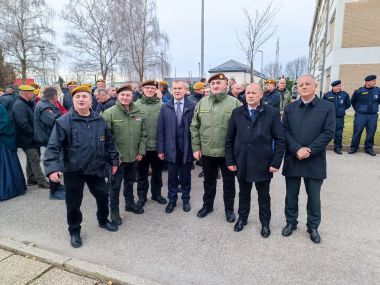 Otvori galeriju viber_slika_2023-12-22_15-15-30-648.jpg