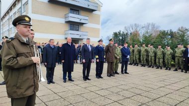 Otvori galeriju viber_slika_2023-12-22_15-39-35-195.jpg