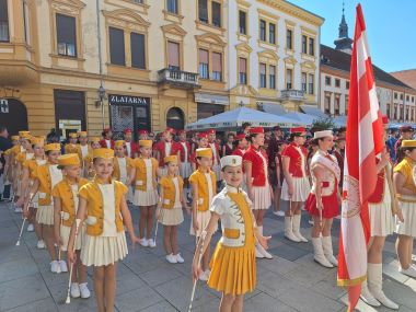 mazoretkinje 8.jpg