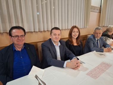 Otvori galeriju izlozba_vina 4.jpg