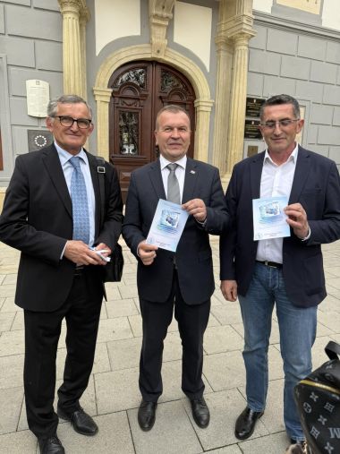 kombi_vozilo_drustvo_osoba_s_invaliditetom_2025 5.jpg