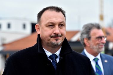 gnm kamen temeljac za dv 12.JPG