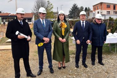 gnm kamen temeljac za dv 5.JPG