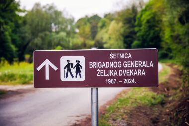 brigadni general Dvekar etnica 1.JPG